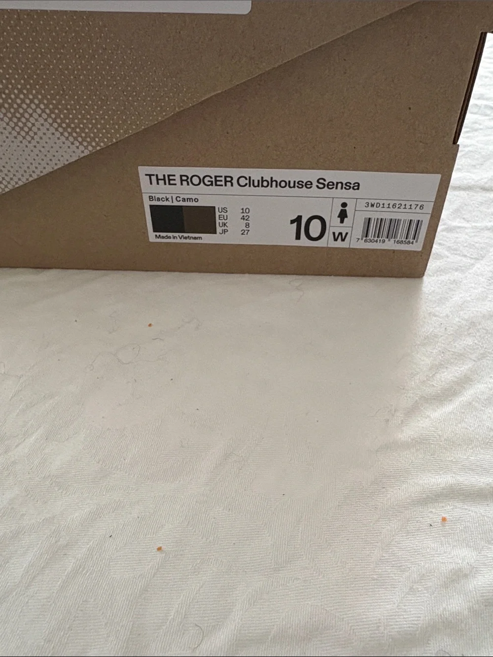 OnCloud Women’s black hitops
